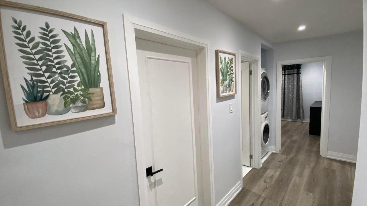 Spectacular 3 Bedroom 2 Wr House - Close To Airport 토론토 외부 사진